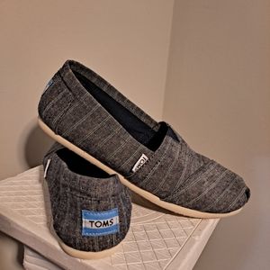 Toms Shoes Womens New like condition